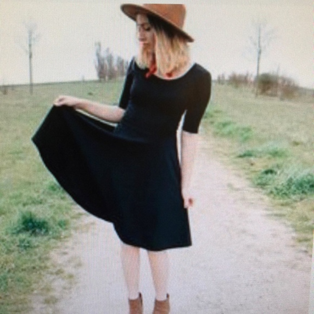 LuLaRoe Nicole Dress Black Size S